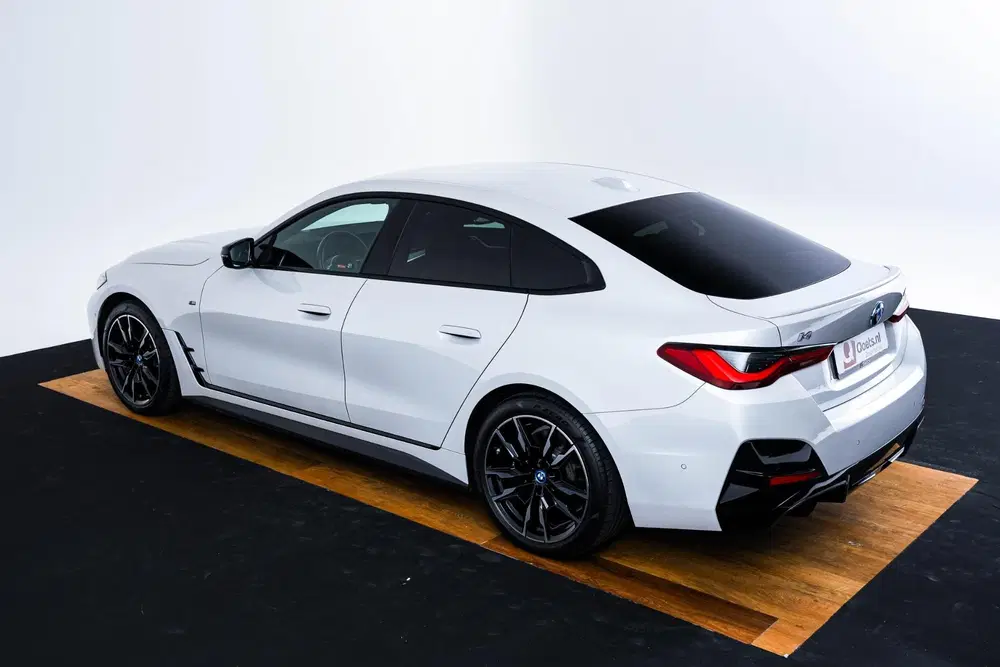 BMW i4 M50 High Executive 84 kWh Trekhaak uit 2024, foto 13