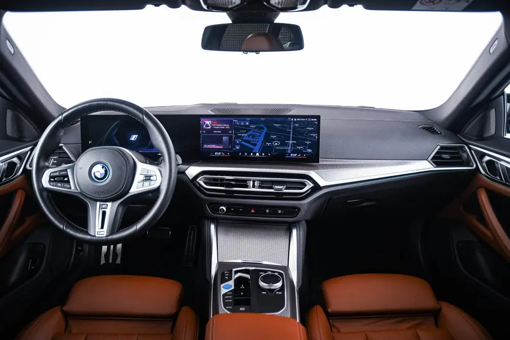 BMW i4 M50 High Executive 84 kWh Trekhaak uit 2024, foto 3