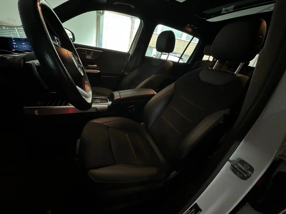 Mercedes-Benz GLB 180 Star Edition AMG Line Plus Pano uit 2024, foto 10