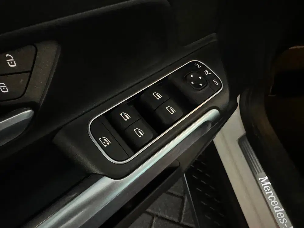 Mercedes-Benz GLB 180 Star Edition AMG Line Plus Pano uit 2024, foto 15