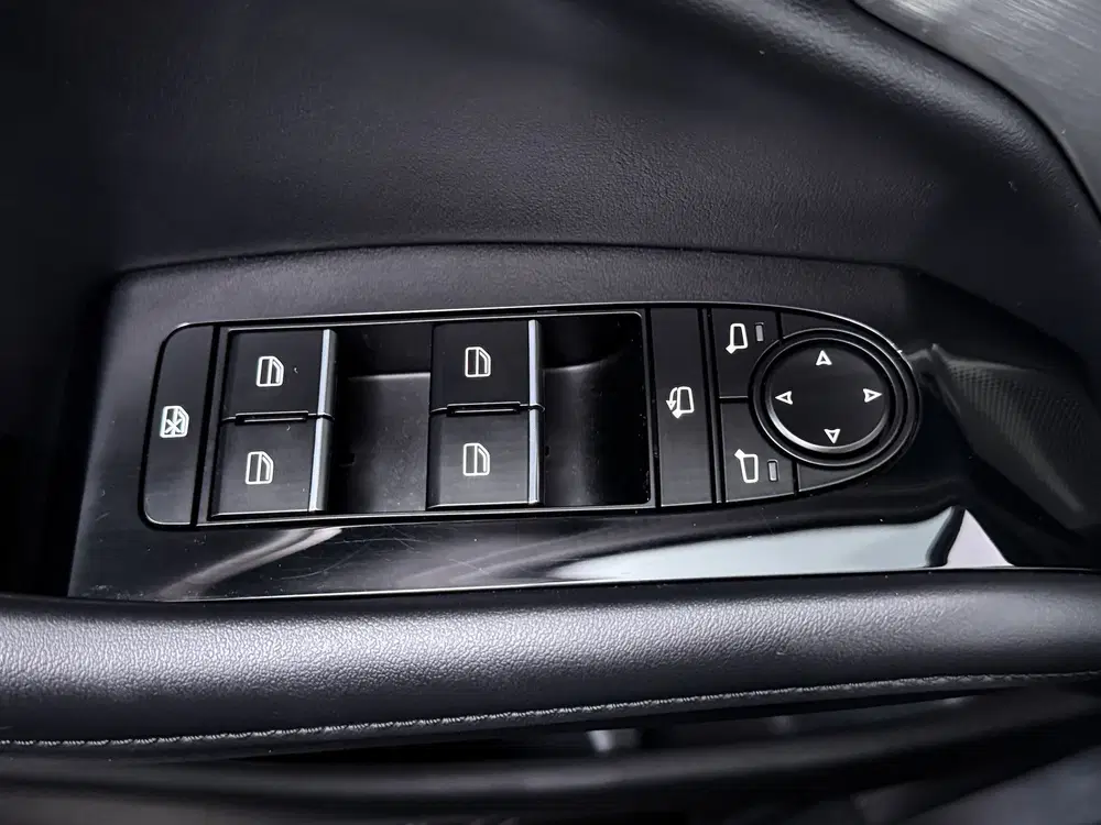 Mazda 3 2.0 e-SkyActiv-G M Hybrid 150 Exclusive-li uit 2024, foto 6