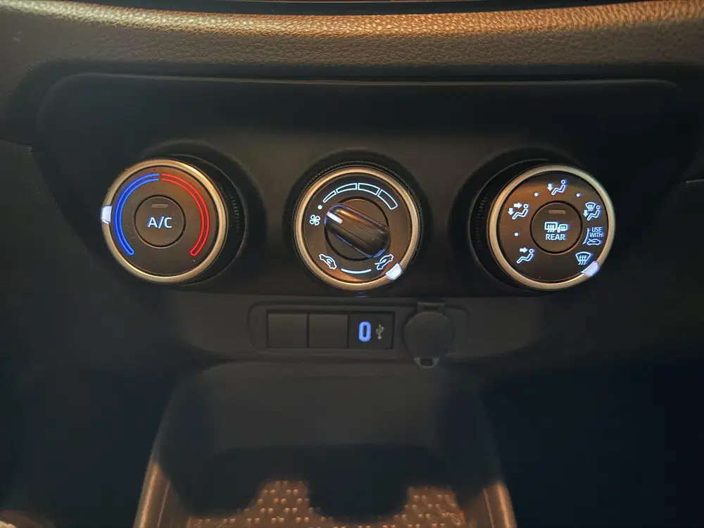 Toyota Aygo X 1.0 VVT-i MT Play uit 2024, foto 13