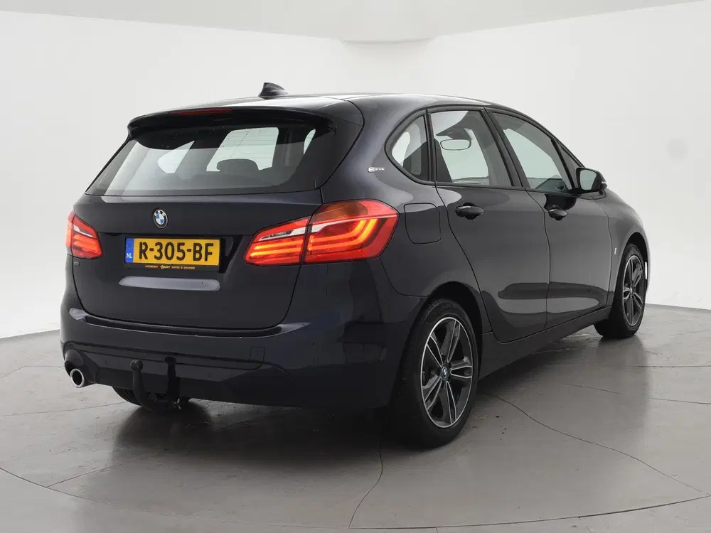 BMW 2-serie Active Tourer 225xe 224 PK XDRIVE PLUG-IN uit 2019, foto 2