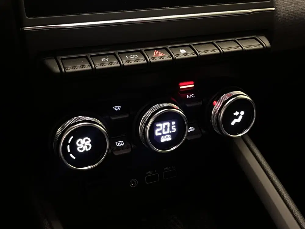 Mitsubishi Colt 1.6 HEV 145 Intense uit 2026, foto 13