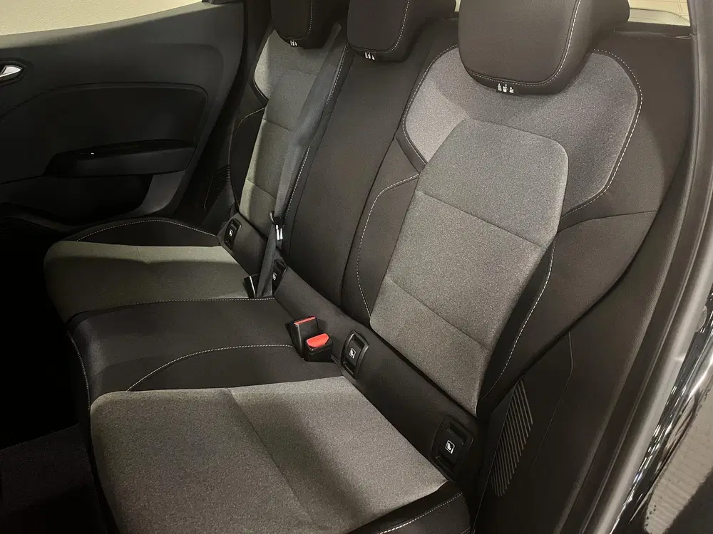 Mitsubishi Colt 1.6 HEV 145 Intense uit 2026, foto 8