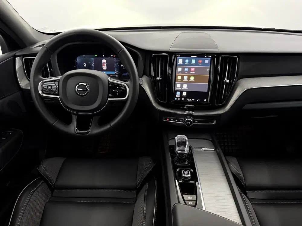 Volvo XC60 2.0 T8 Plug-in hybrid AWD Black Edition Or uit 2025, foto 12