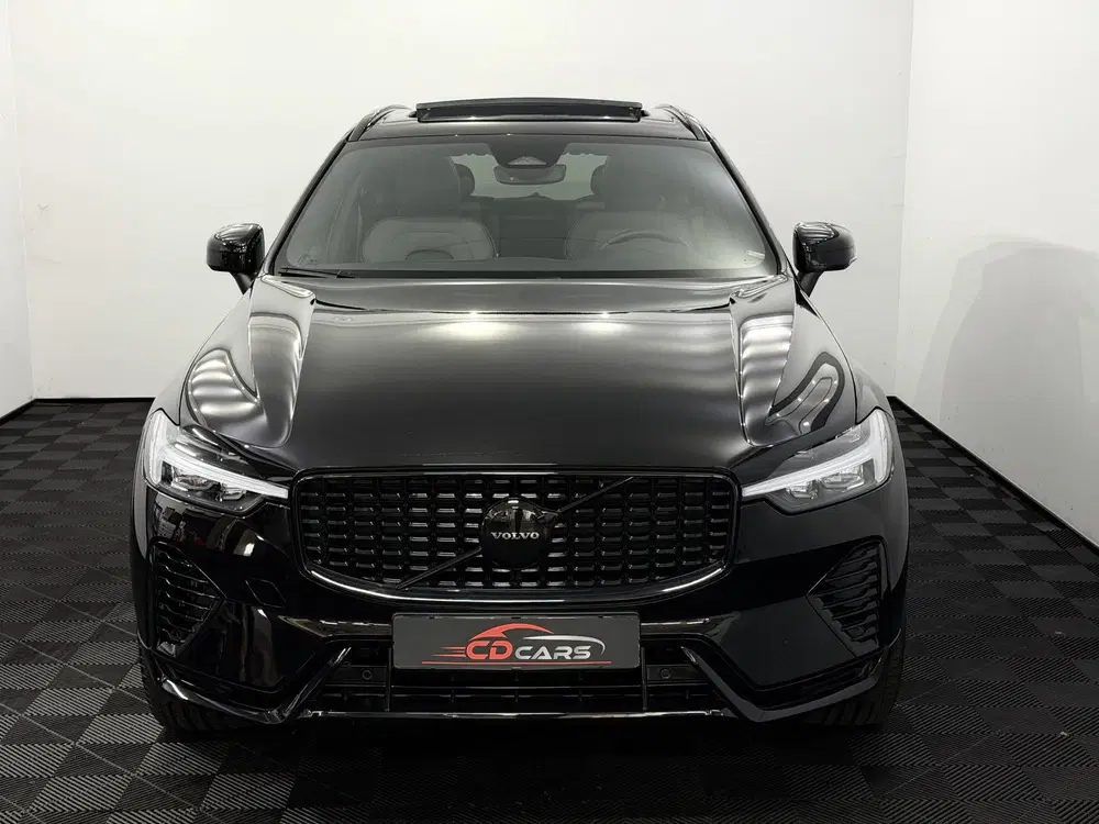 Volvo XC60 2.0 T8 Plug-in hybrid AWD Black Edition Or uit 2025, foto 2