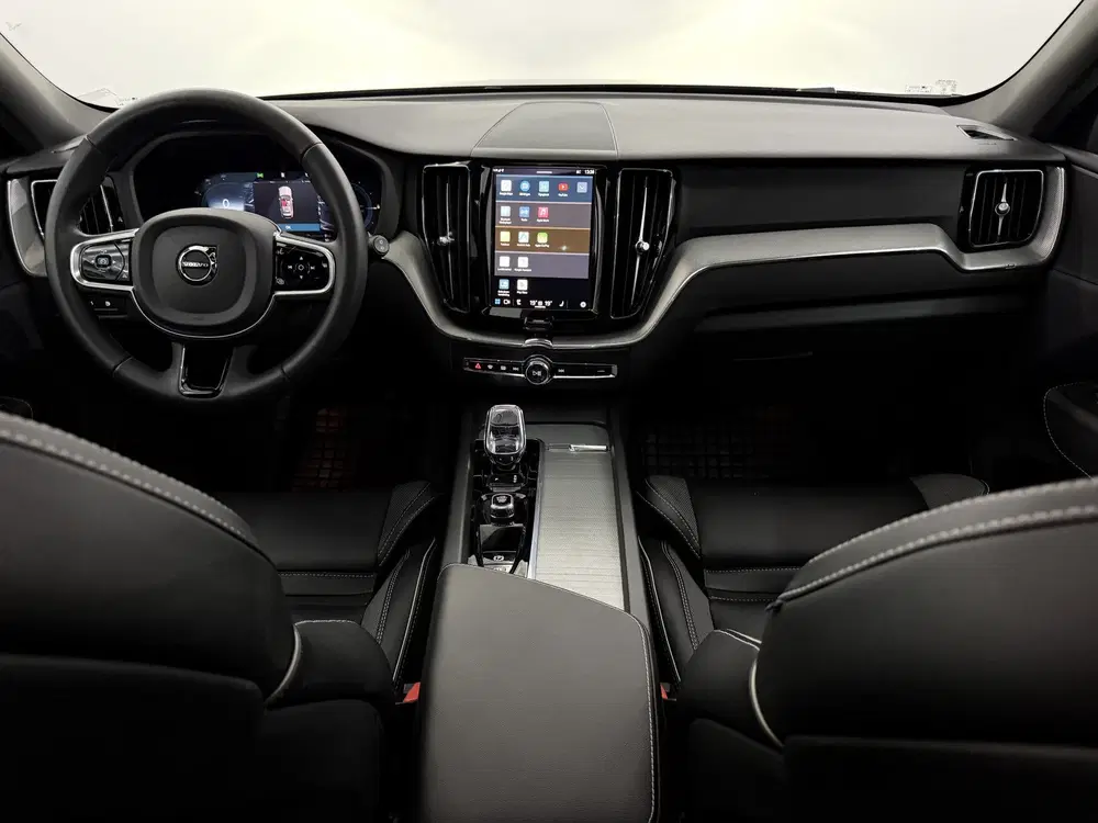 Volvo XC60 2.0 T8 Plug-in hybrid AWD Black Edition Or uit 2025, foto 3