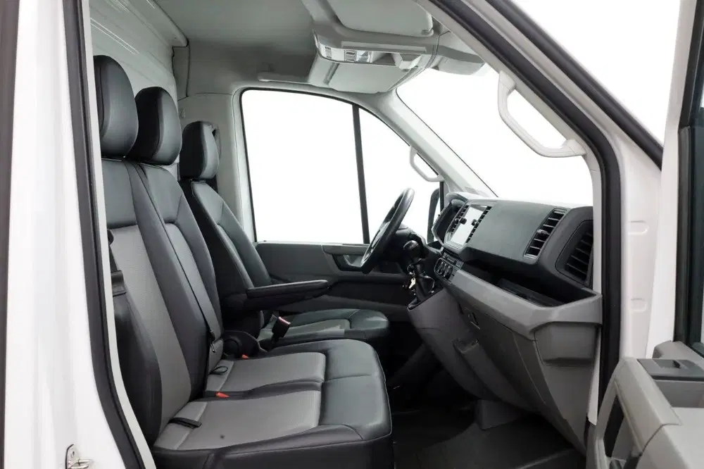 Volkswagen Crafter 35 2.0 TDI 140pk Bakwagen met laadklep en uit 2021, foto 5