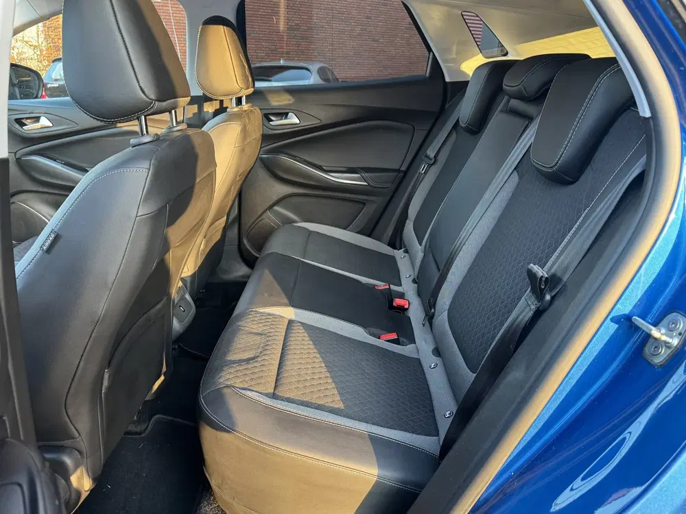 Opel Grandland 1.6 Turbo Hybrid Business Elegance uit 2021, foto 10