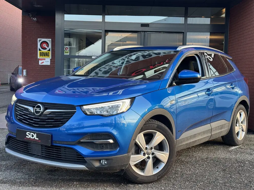 Opel Grandland 1.6 Turbo Hybrid Business Elegance uit 2021, foto 2