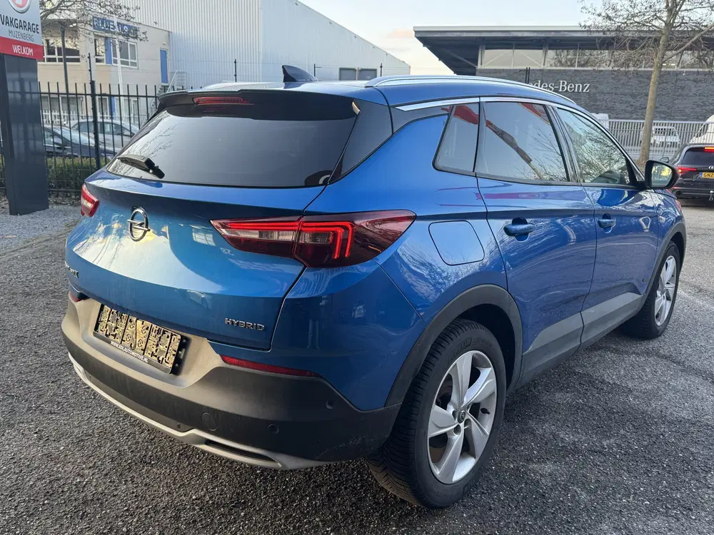 Opel Grandland 1.6 Turbo Hybrid Business Elegance uit 2021, foto 4