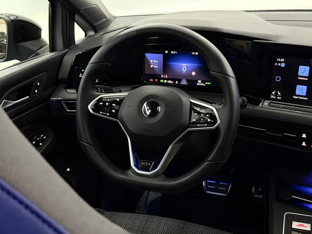 Volkswagen Golf 1.4 eHybrid GTE Panoramadak uit 2022, foto 14