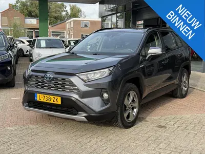 Toyota RAV 4 2.5 Hybrid First Edition TREKHAAK uit 2019