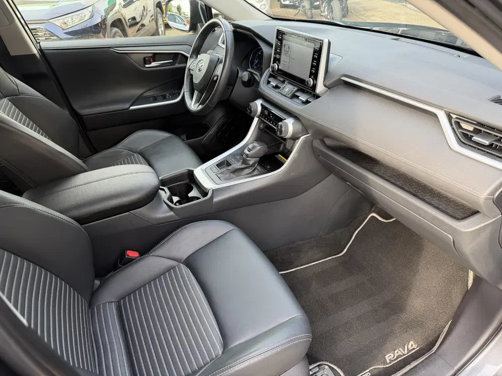 Toyota RAV 4 2.5 Hybrid First Edition TREKHAAK uit 2019, foto 10