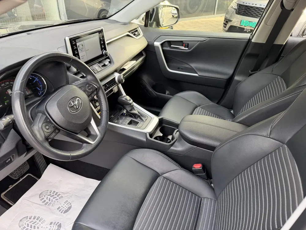 Toyota RAV 4 2.5 Hybrid First Edition TREKHAAK uit 2019, foto 8