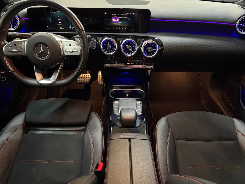 Mercedes-Benz A-Klasse 250 e AMG Line Panoramadak Camera uit 2022, foto 7