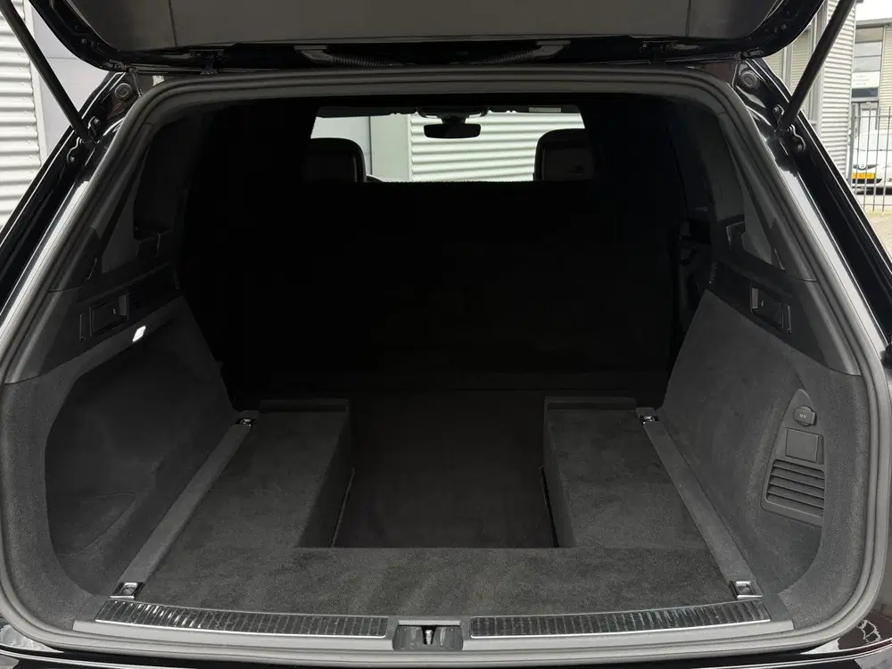 Volkswagen Touareg 3.0 TDI R-Line I Aut. I Grijs Kenteken I uit 2021, foto 10