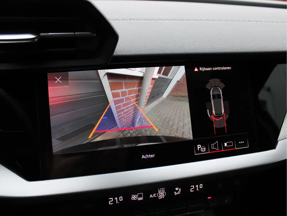 Audi A3 45 TFSIe 245PK S-Edition Competition uit 2024, foto 13