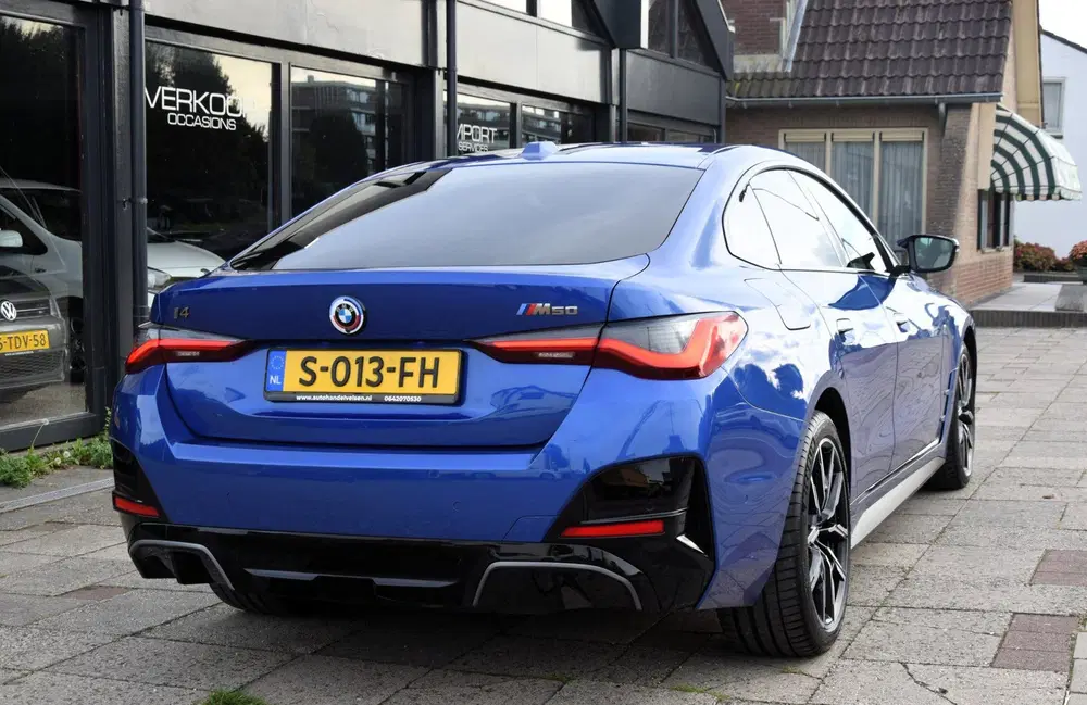 BMW i4 M50 High Executive 84 kWh I Schuifdak I Hu uit 2023, foto 10