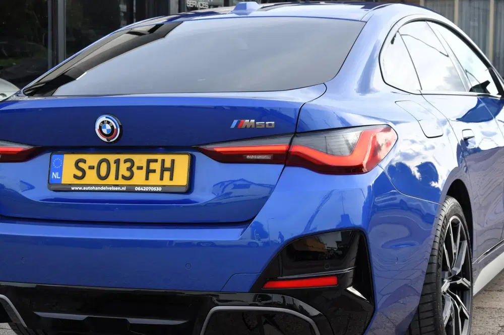 BMW i4 M50 High Executive 84 kWh I Schuifdak I Hu uit 2023, foto 11