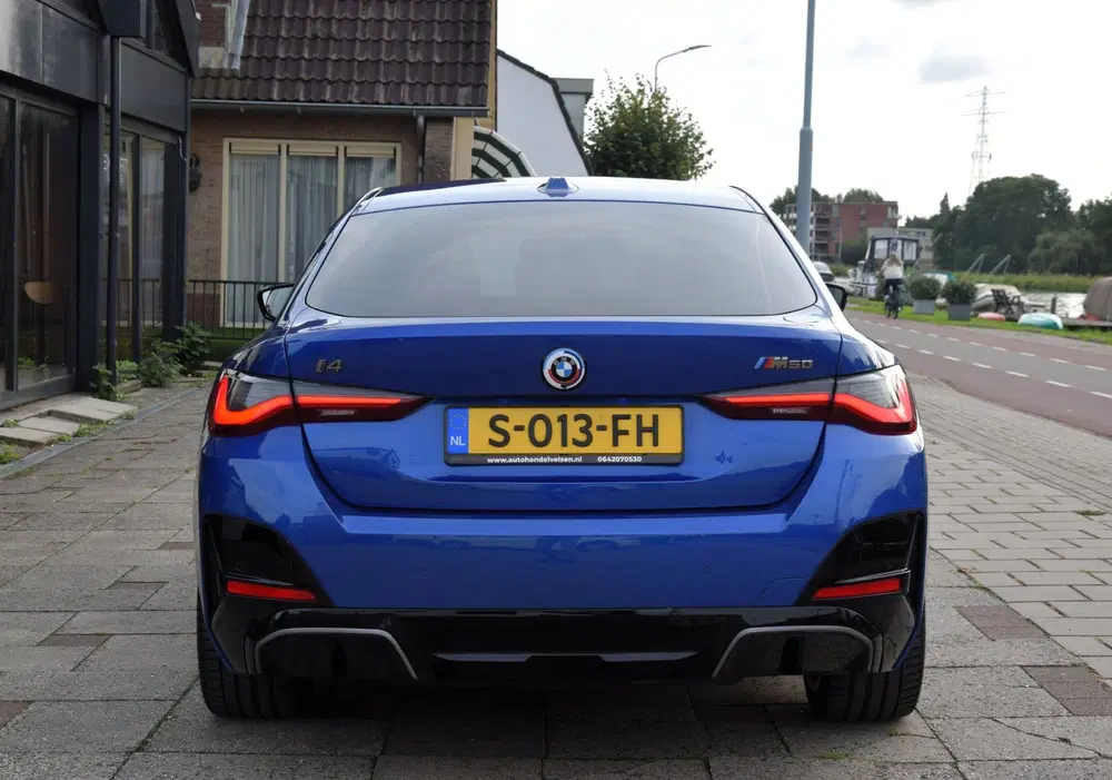 BMW i4 M50 High Executive 84 kWh I Schuifdak I Hu uit 2023, foto 12