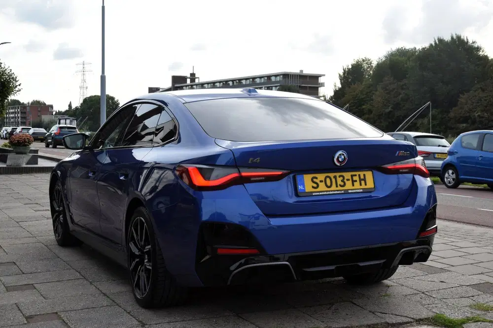 BMW i4 M50 High Executive 84 kWh I Schuifdak I Hu uit 2023, foto 13