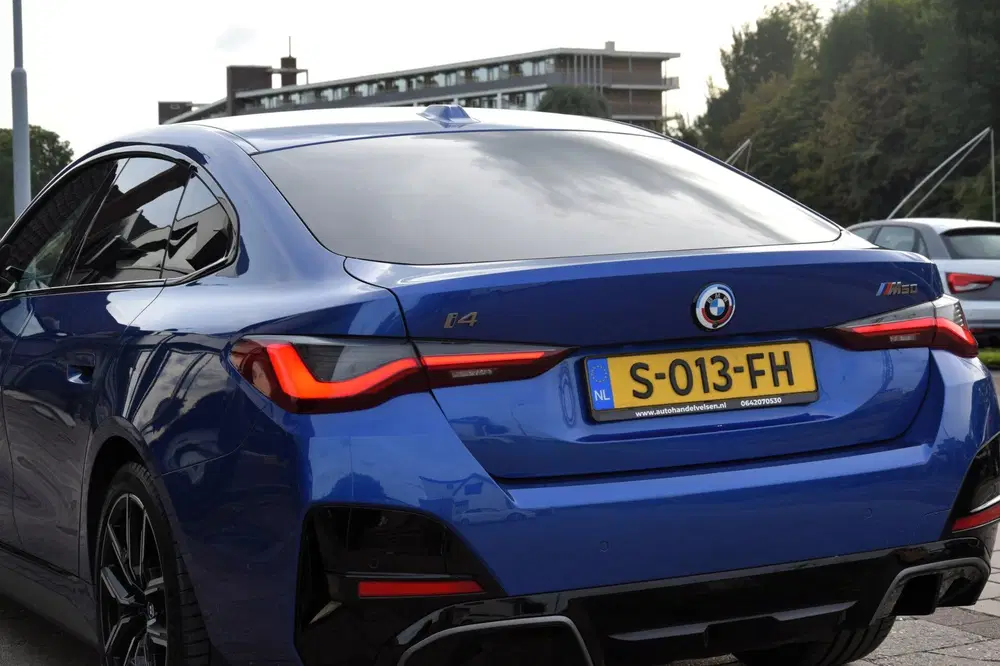BMW i4 M50 High Executive 84 kWh I Schuifdak I Hu uit 2023, foto 14