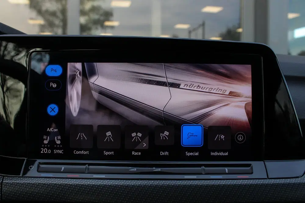 Volkswagen Golf 2.0 TSI R 4Motion PANO HUD LEER H&K AKRA B uit 2021, foto 11