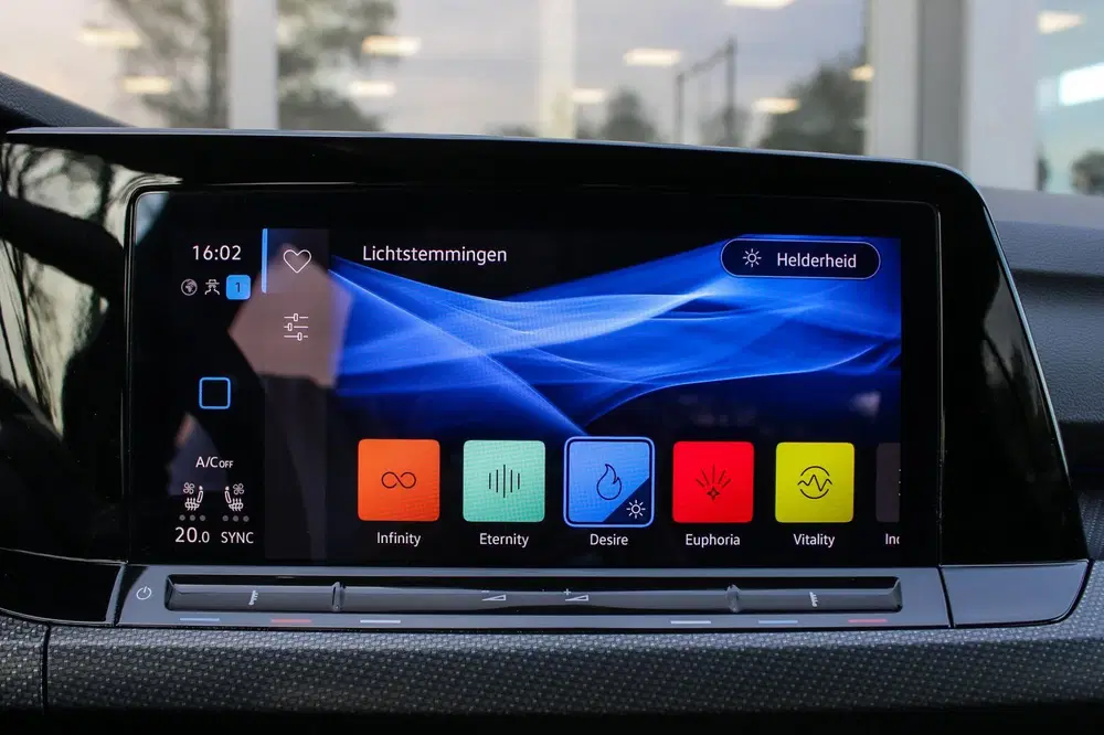 Volkswagen Golf 2.0 TSI R 4Motion PANO HUD LEER H&K AKRA B uit 2021, foto 13