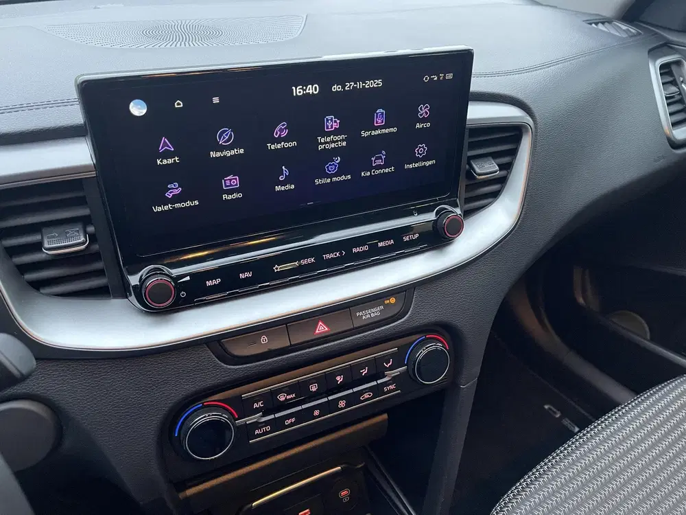 Kia Ceed 1.5 T-GDi DynamicLine Afneembare trekha uit 2024, foto 10