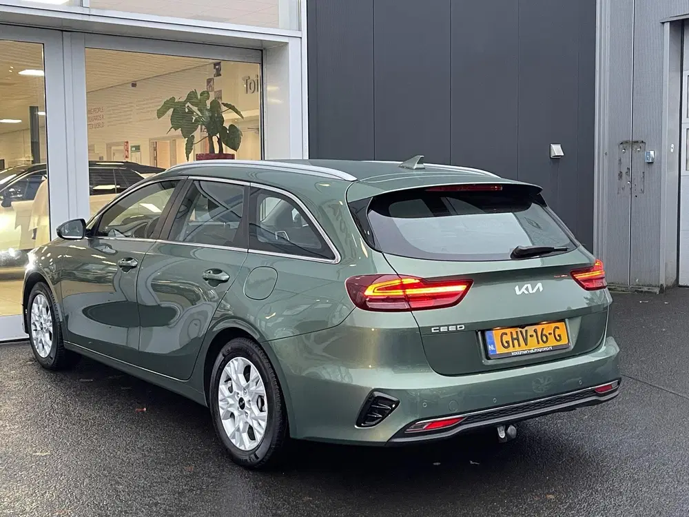 Kia Ceed 1.5 T-GDi DynamicLine Afneembare trekha uit 2024, foto 5