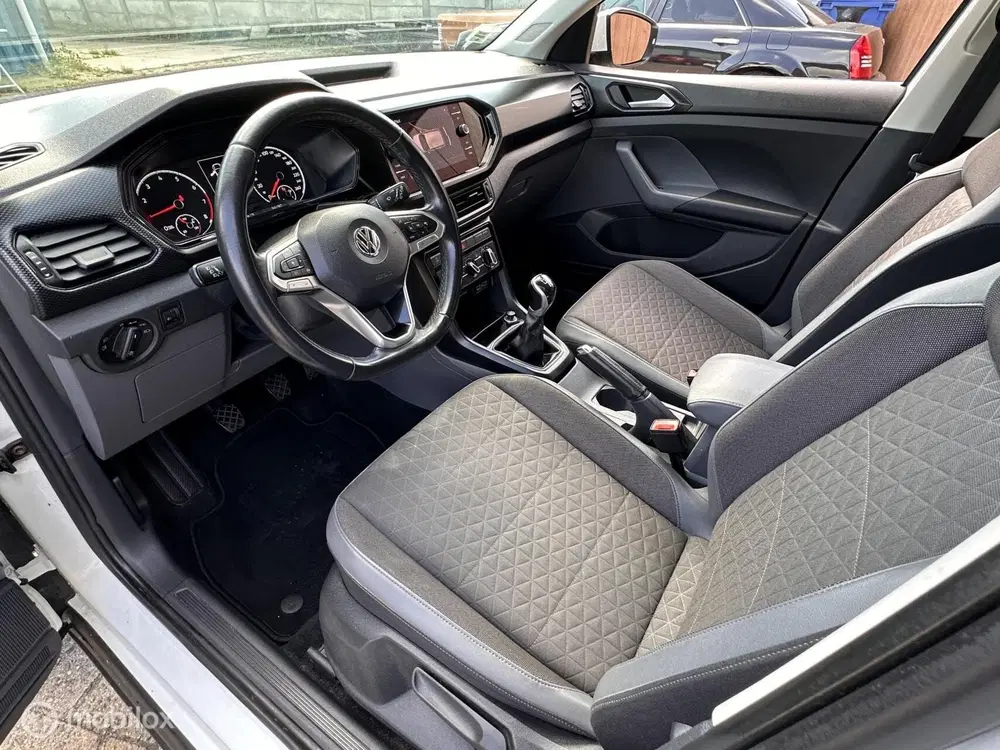 Volkswagen T-Cross 1.0 TSI 18dkm airco navigatie cruisecont uit 2019, foto 13