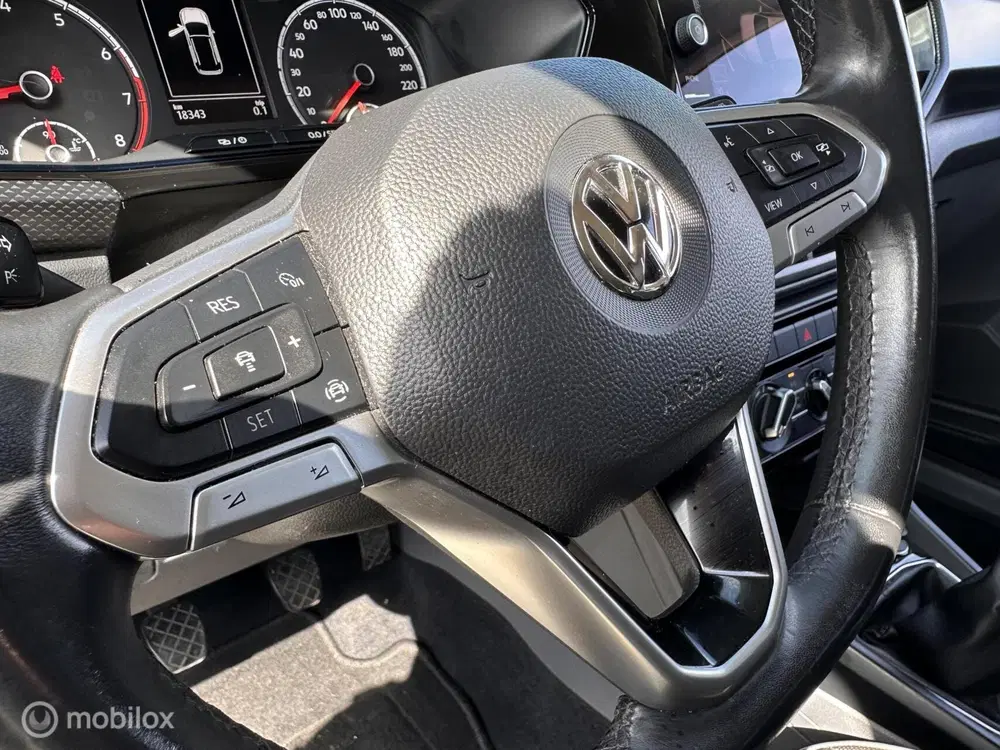 Volkswagen T-Cross 1.0 TSI 18dkm airco navigatie cruisecont uit 2019, foto 9