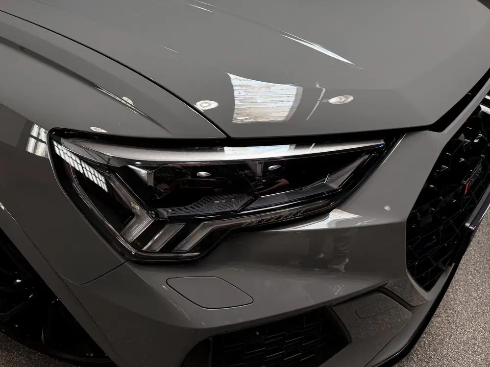 Audi RS Q3 TFSI RSQ3 uit 2022, foto 11
