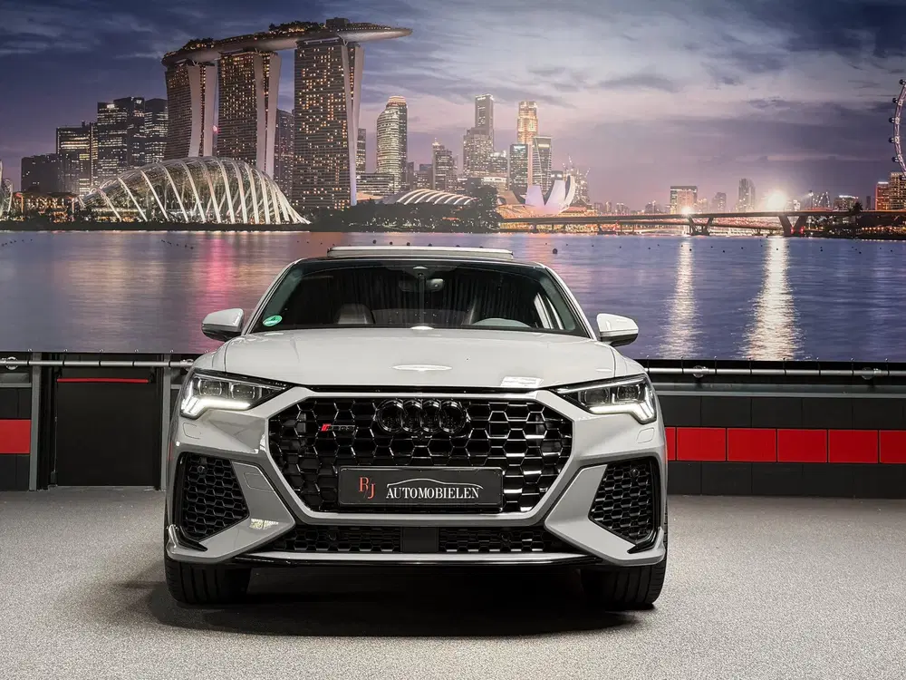 Audi RS Q3 TFSI RSQ3 uit 2022, foto 2