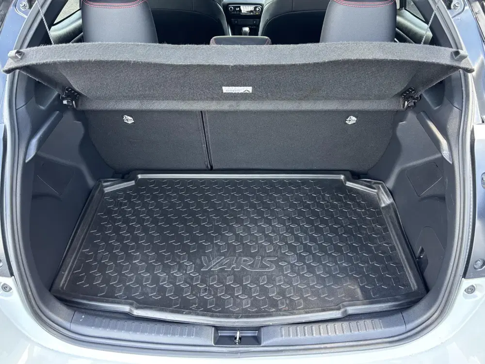 Toyota Yaris 1.5 Hybrid GR Sport Bi-tone uit 2024, foto 11