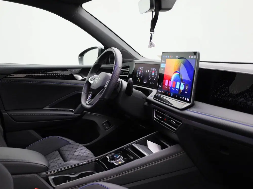 Volkswagen Tiguan 1.5 eTSI R-LINE automaat 360 camera trekha uit 2025, foto 11