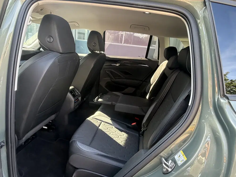 Volkswagen Tiguan 1.5 eTSI R-LINE automaat 360 camera trekha uit 2025, foto 9