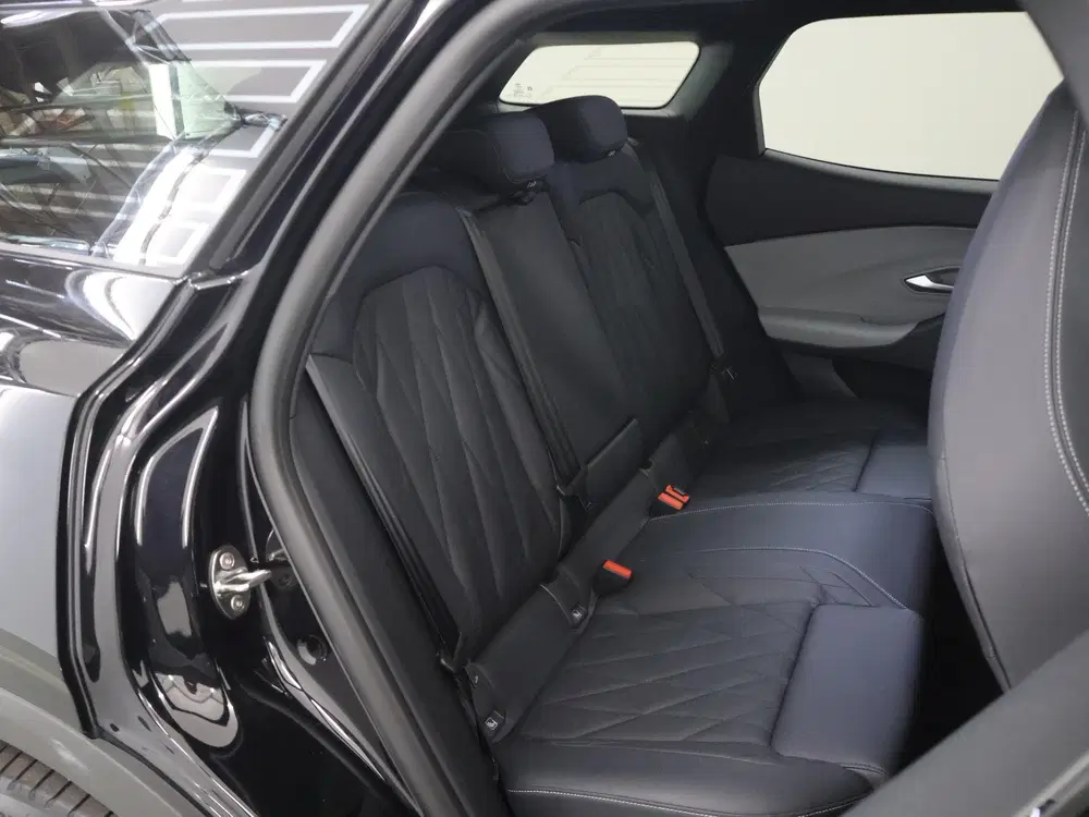 Ford Explorer Premium Extended Range RWD 77 kWh uit 2025, foto 11