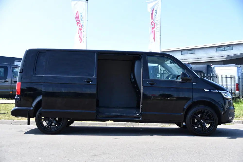 Volkswagen Transporter 2.0 TDI L2H1 30 Bulli Virtual uit 2021, foto 11