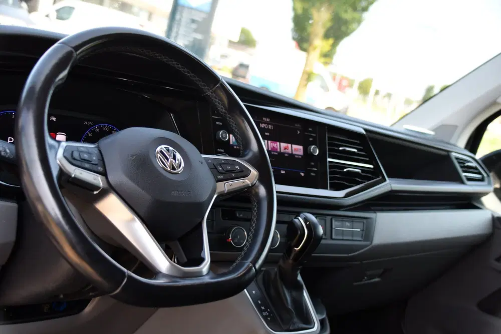 Volkswagen Transporter 2.0 TDI L2H1 30 Bulli Virtual uit 2021, foto 12