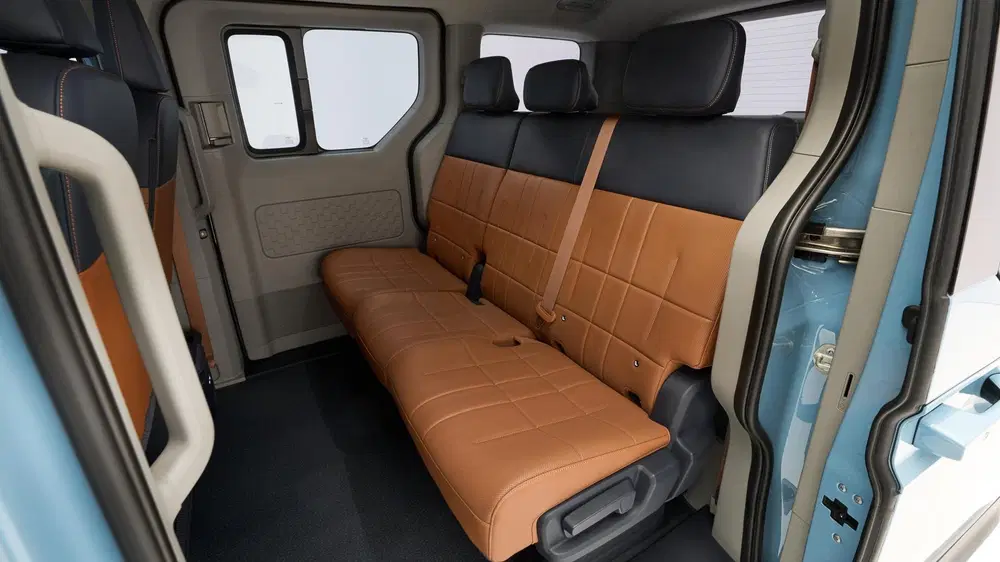 Kia PV5 Passenger Essential 51.5 kWh €3000 uit 2026, foto 5