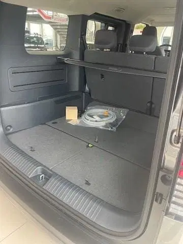 Kia PV5 Passenger Essential 51.5 kWh €3000 uit 2026, foto 9