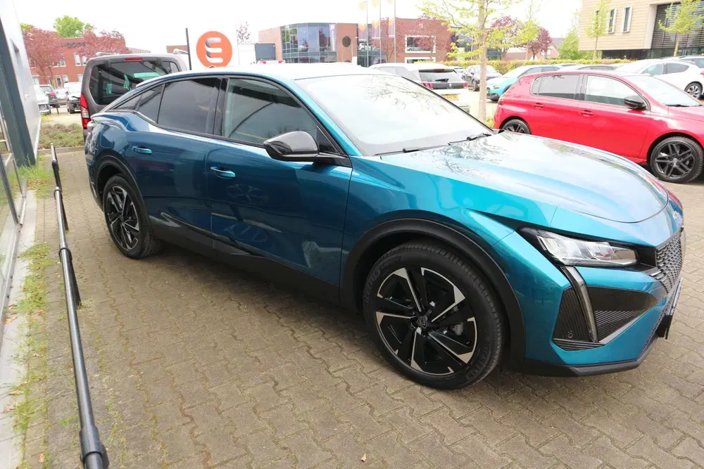 Peugeot 408 1.2 PureTech Allure 130PK AUTOMAAT NAVI 36 uit 2024, foto 5