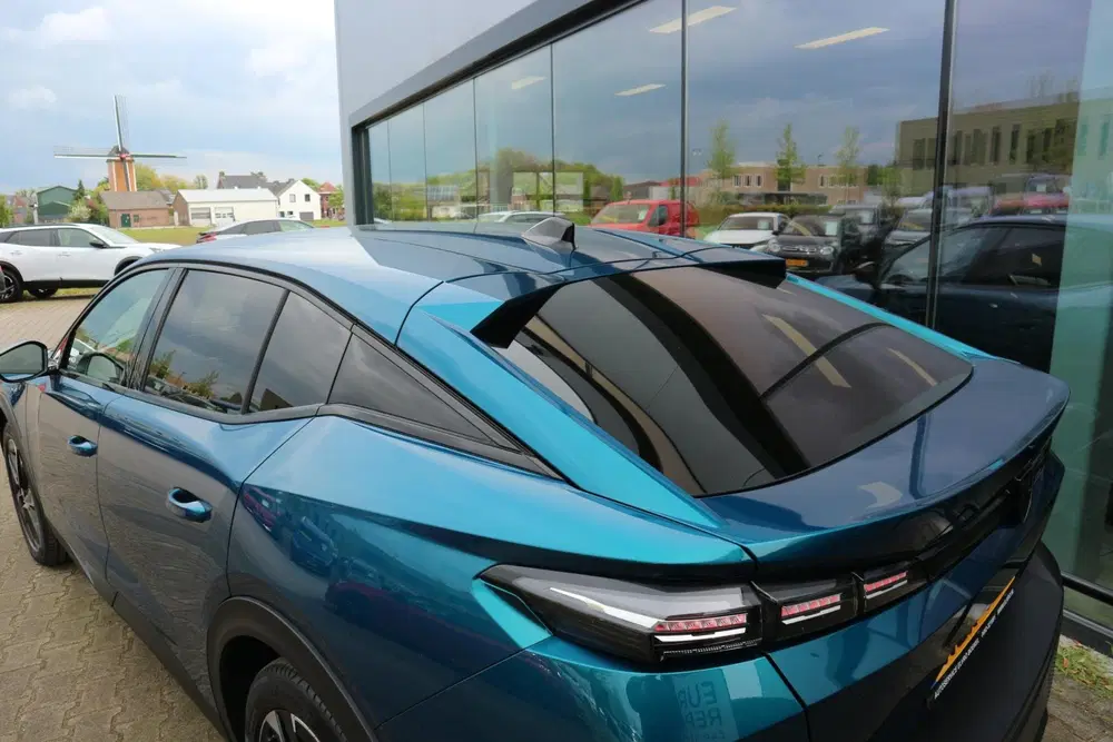Peugeot 408 1.2 PureTech Allure 130PK AUTOMAAT NAVI 36 uit 2024, foto 9