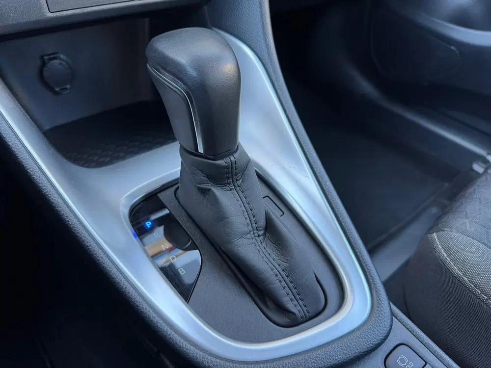 Toyota Yaris 1.5 Hybrid Dynamic uit 2021, foto 14