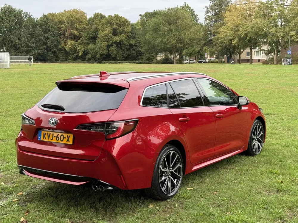 Toyota Corolla Corolla TS 2.0 Hybrid Lounge 184pk 85dkm Z uit 2021, foto 5
