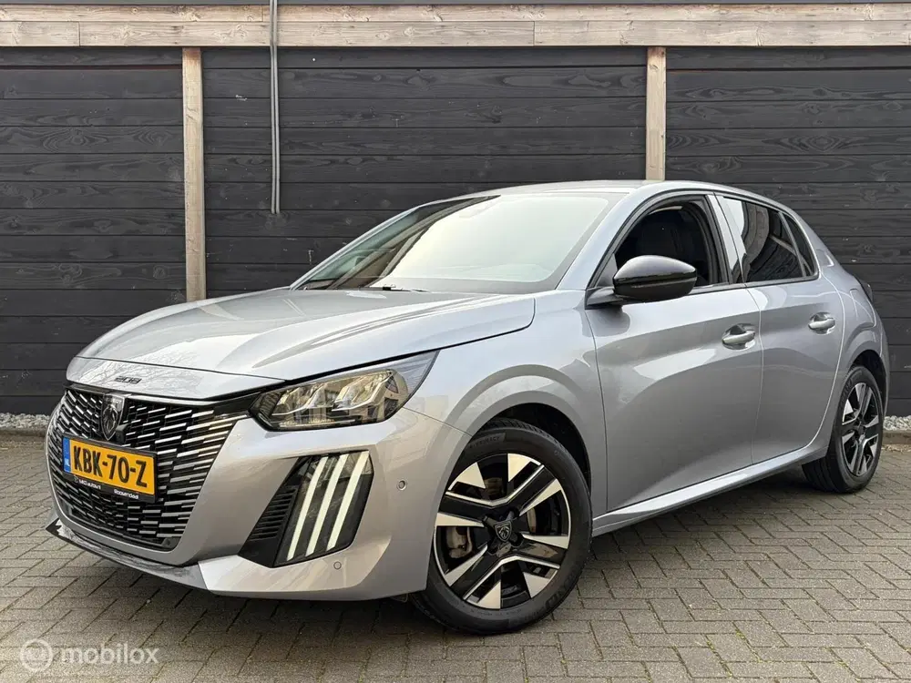 Peugeot 208 1.2 PureTech 100 Style 100 PK Clima uit 2025