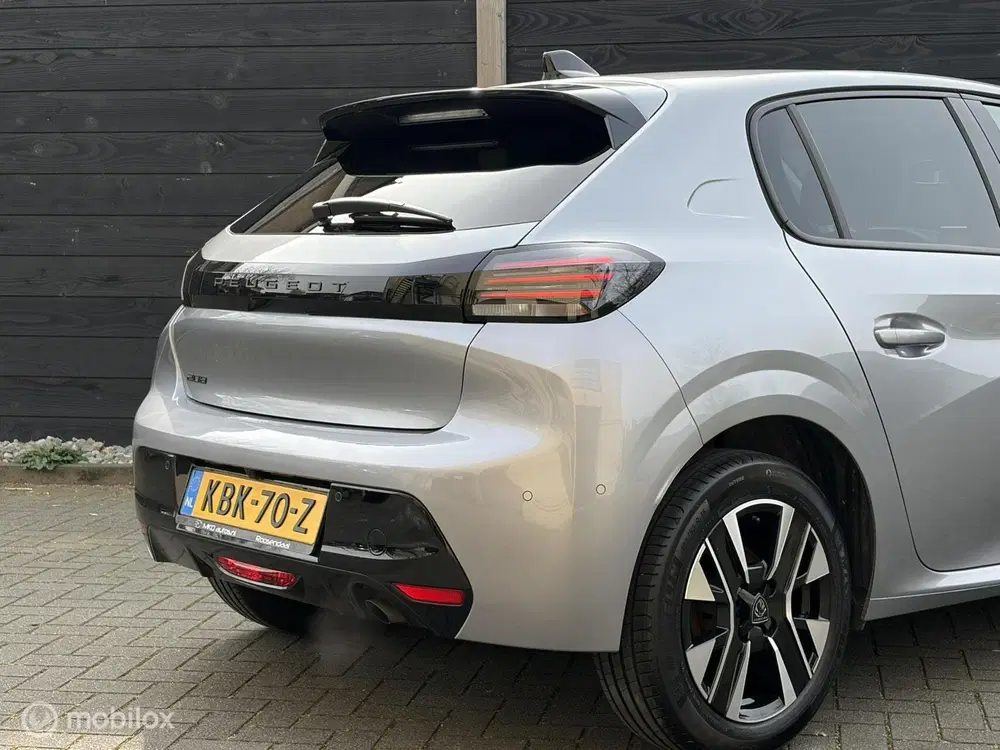 Peugeot 208 1.2 PureTech 100 Style 100 PK Clima uit 2025, foto 8